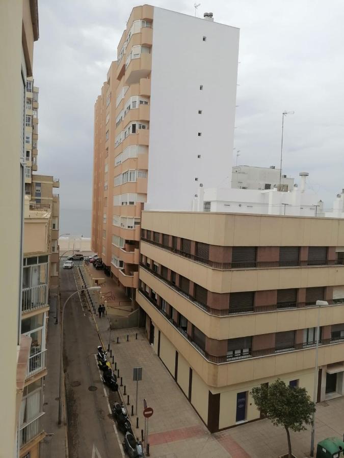 Apartamento Keka En Playa La Victoria Con Ascensor Grupo Ac Gestion Cádiz Exterior foto
